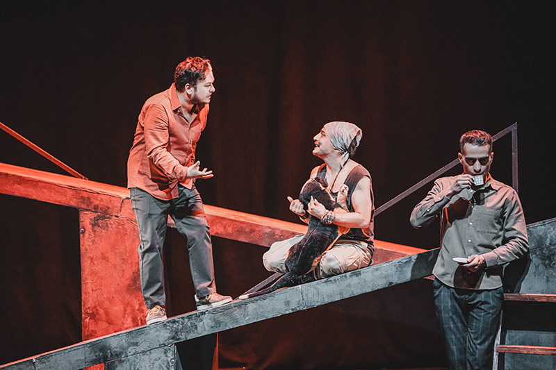 dublorun-dilemmasi-atl_qWWpiTBZiT Aynı Anda İki Yerde Birden Olmanız Mı Gerekiyor! Bizi Arayın!