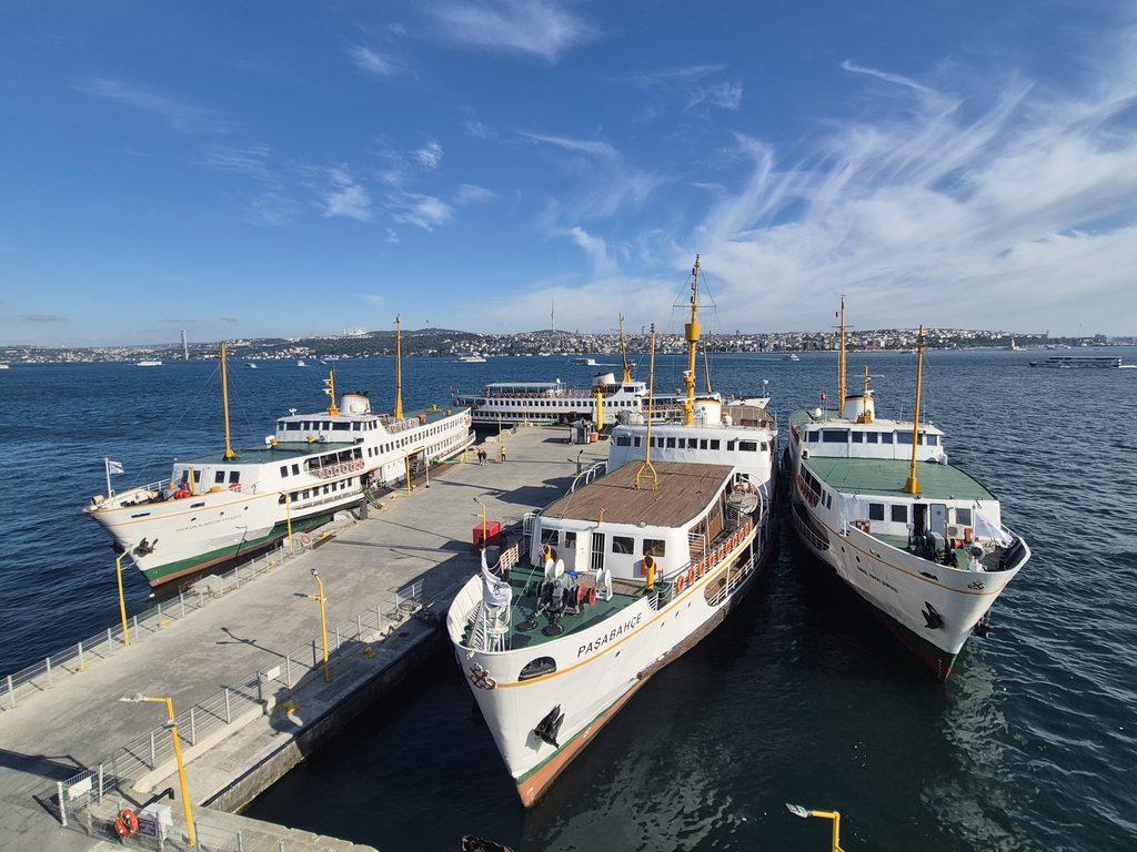 104087-1024x768 Mehtabı Sürükledik Sularda: Bir Boğaziçi Hikayesi