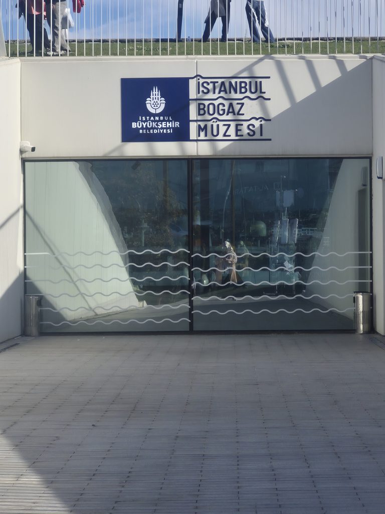 104097-768x1024-1 Mehtabı Sürükledik Sularda: Bir Boğaziçi Hikayesi