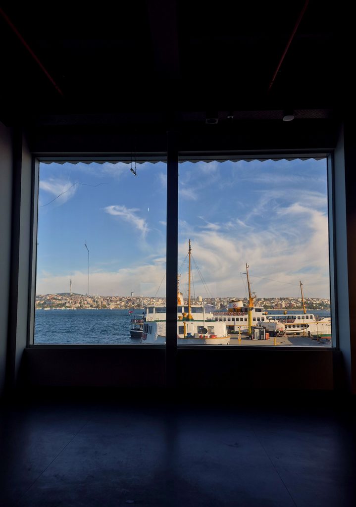 104142-719x1024 Mehtabı Sürükledik Sularda: Bir Boğaziçi Hikayesi