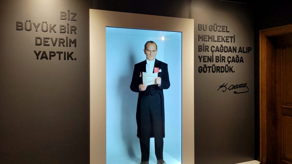 Buyukcekmece_Ataturk_Devrimleri_Muzesi4-1024x576 Selanik’teki Pembe Ev’den Günümüze: Büyükçekmece Atatürk Devrimleri Müzesi