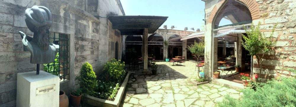 cfrrrr Sultanahmet'in Kalbi: Caferağa Medresesi